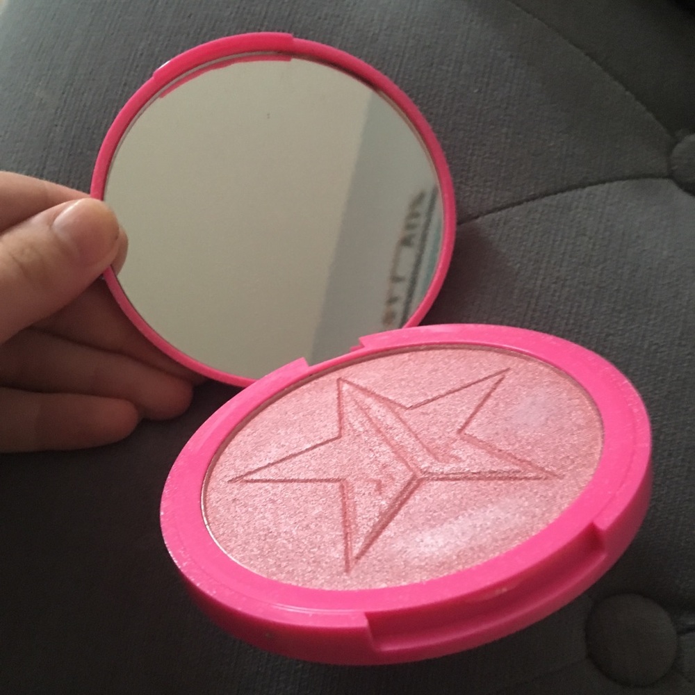 Jeffree Star Highlighter